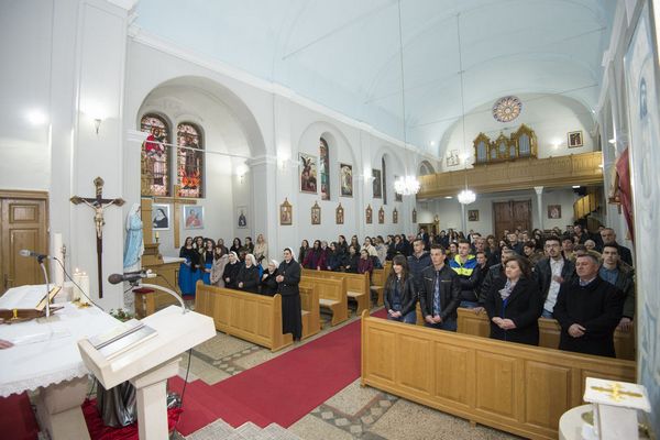 Stolačka djevojačka skupina „Angelus“ proslavila svoj 15.-godišnji jubilej 2017. Stolačka djevojačka skupina „Angelus“ proslavila svoj 15.-godišnji jubilej 2017.