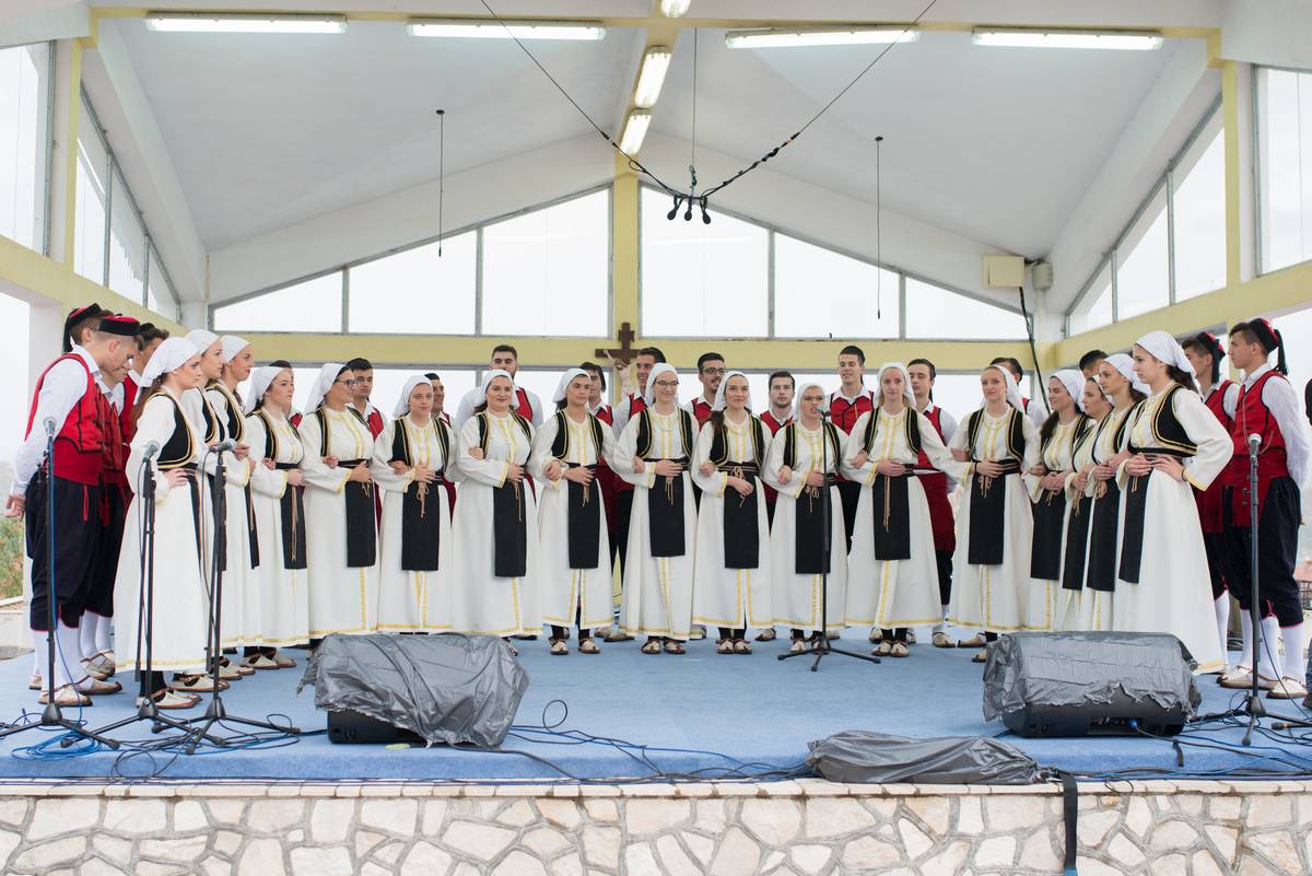 Naše HKUD „STOLAC“ iz Stoca nastupilo je na Aladinićima na „XIX. Dubravskim susretima“