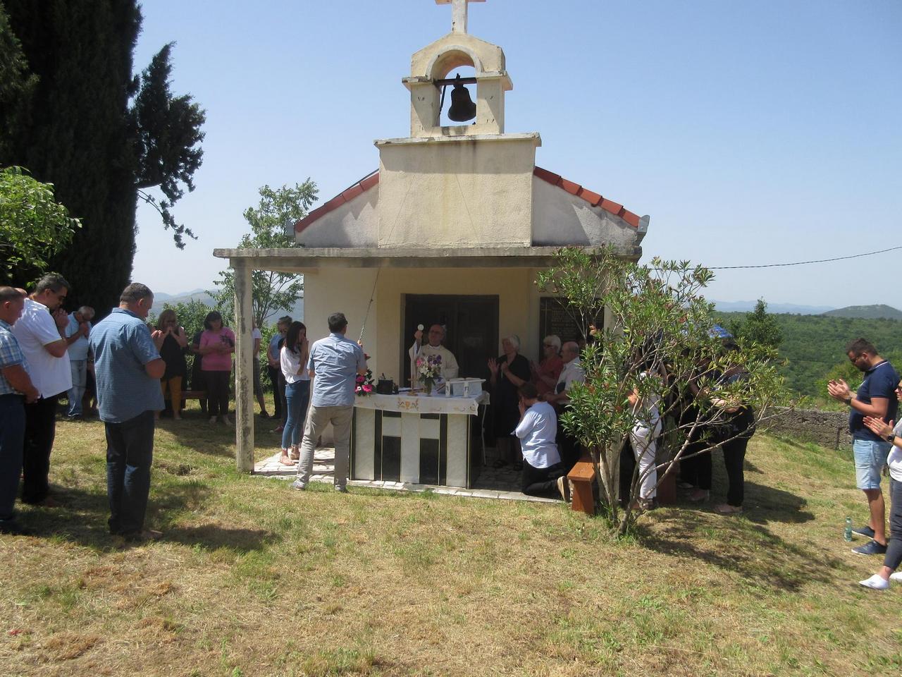 U groblju na Bačniku slavljena sv.Misa povodom zaštitnika sv. Ante Padovanskoga 2019.