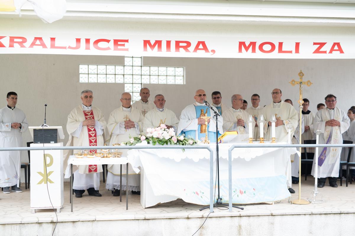 Stočani na Hodočašću Kraljici Mira u Hrasnu 2019.